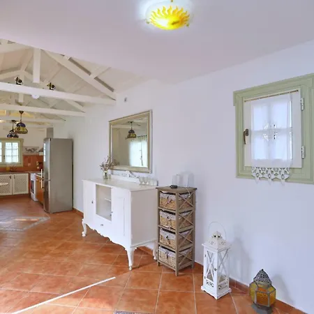 Olivia * Skopelos